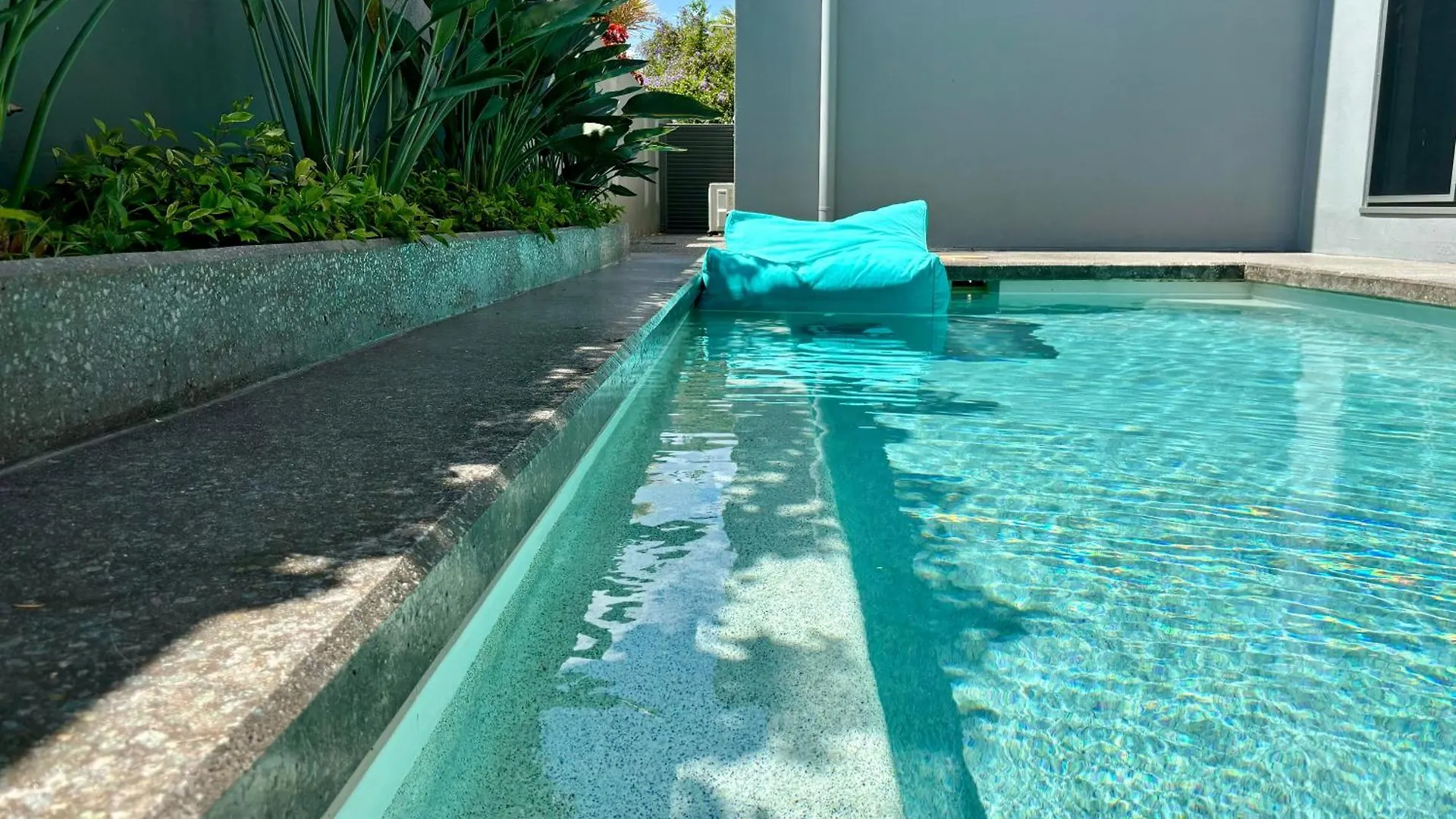 Currimundi Luxe House - Walk To Lake, Beach & Cafes Kawana Waters Australia